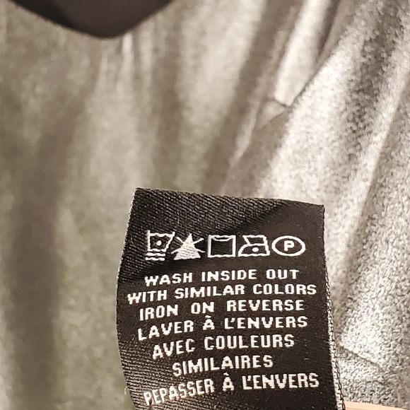 NWT Metallic Silver Ladies Tank Top - Picture 3 of 5